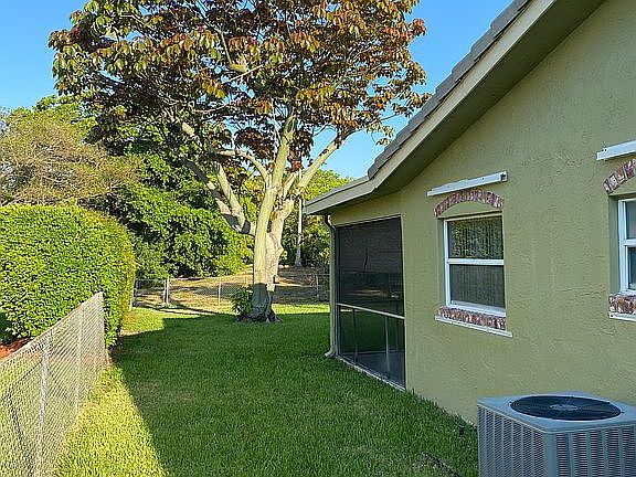 4th image of 4220 NW 110th Ave