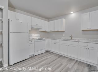 1316 Honeysuckle Ln #305, Neenah, WI 54956