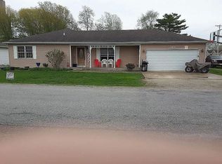 122 S Eldon St, Cisco, IL 61830