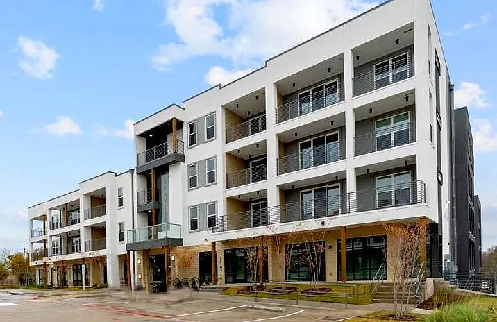 Building Photo - 4801 Springdale Rd #2210