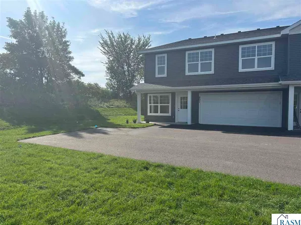 801 Tomahawk Ct, Madison Lake, MN 56063