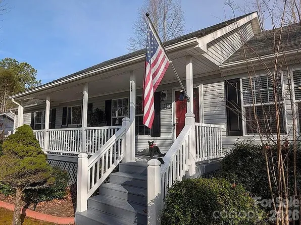 115 Oak Brook Ln, Murphy, NC 28906