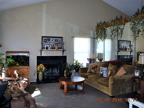3rd image of 4745 Green Bridge Ln
