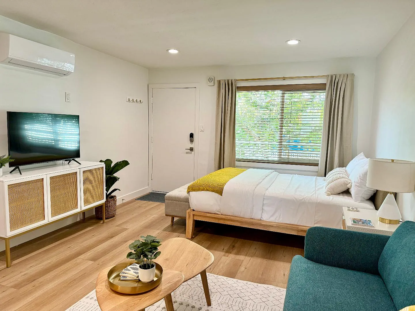 3499 Sawtelle Blvd - Unit 13 — Photo 3
