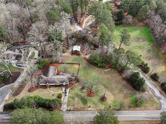 4th image of 13325 Providence Rd #983