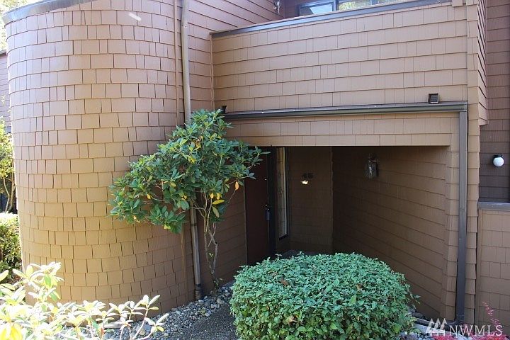 1st image of 11500 NE 128th St APT 45