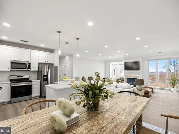 1621 Ladue Ct APT 403, Woodbridge, VA 22191