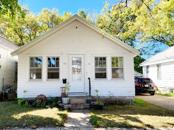 505-507 N 6th St, Estherville, IA 51334