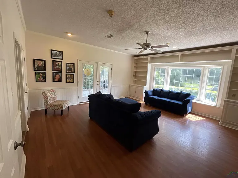600 Shadywood Dr #1 — Photo 9