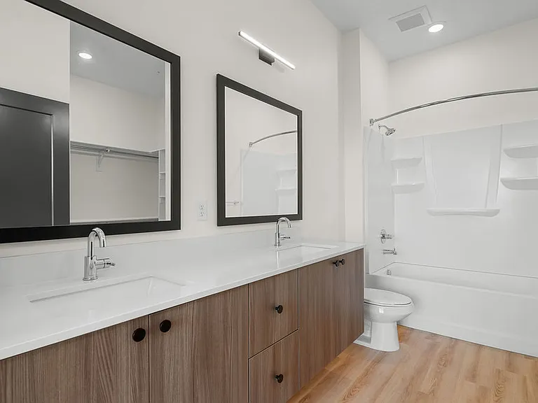 188 N 800th St E #3 — Photo 60