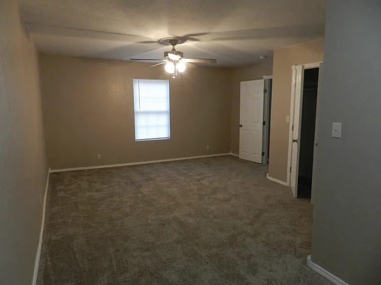1515 NW Euclid Ave — Photo 4