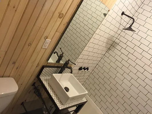 Rented by Rennit Inc. | media 9