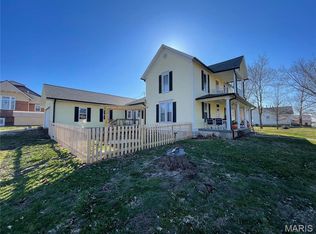 506 E Jefferson St, Perry, MO 63462