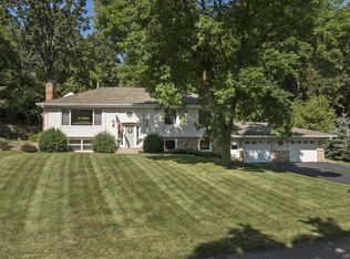 4842 Winterset Dr, Minnetonka, MN 55343
