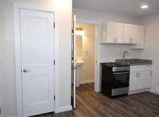 Beautifully Remodeled And Completed Efficiency Studio "Free Month Of Rent, Ravena, NY 12143