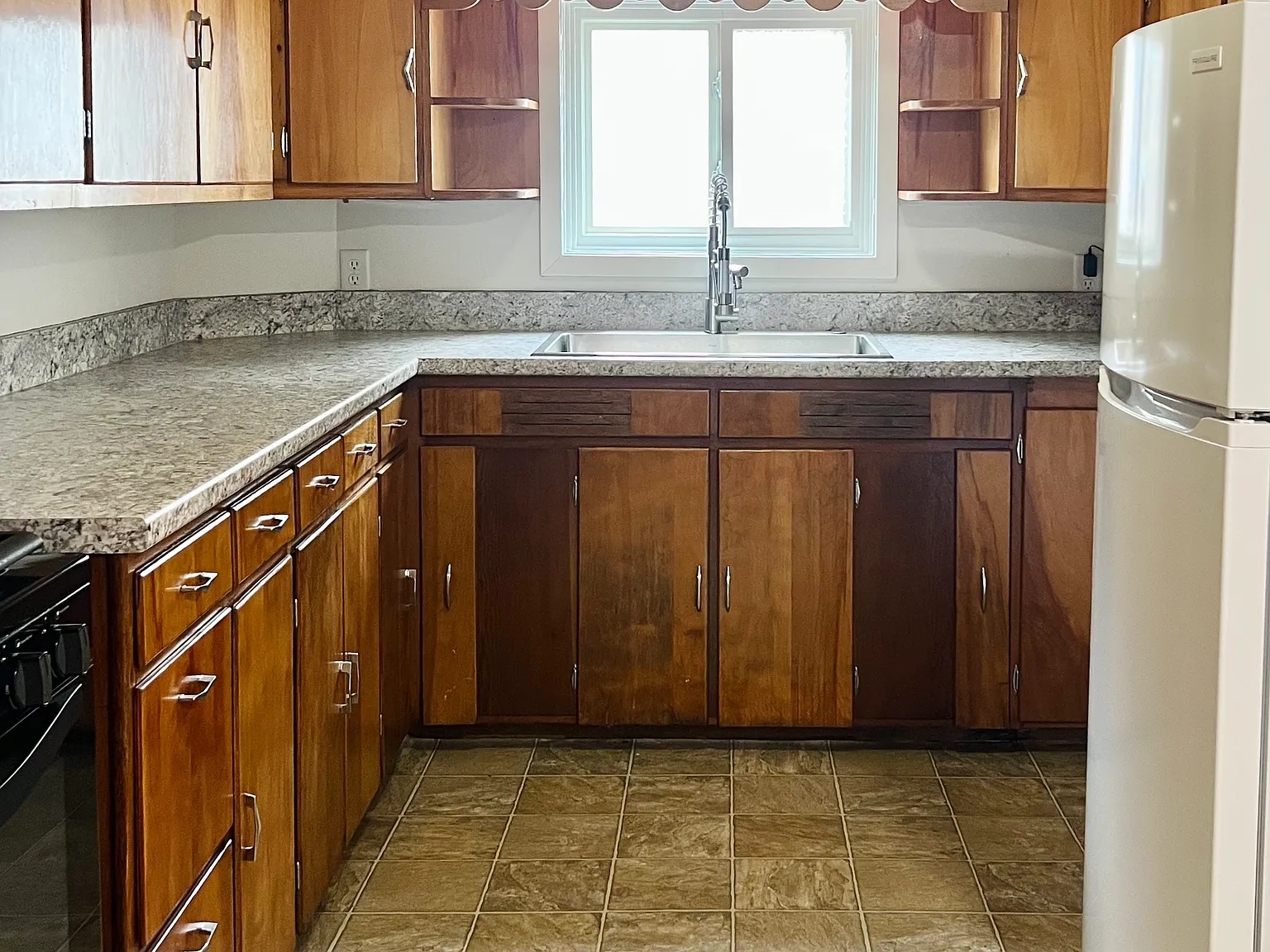 3 bed, 944 sqft, $1,250 — Photo 4