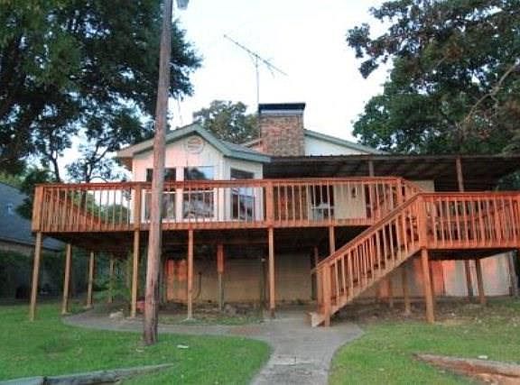 3rd image of 165 Shoreline Dr
