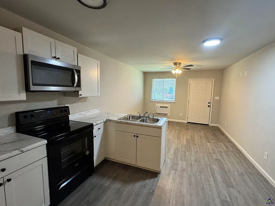 116 Tabor Dr