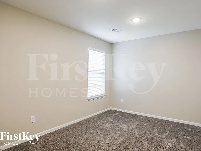 5015 N Wheeling Ave — Photo 9
