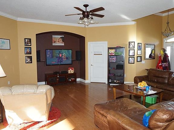 4th image of 7064 Remington Oaks Loop