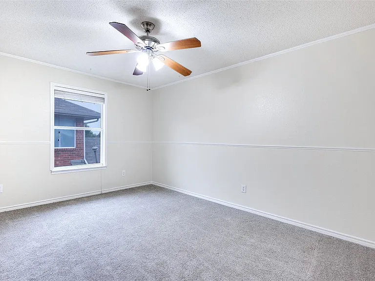 1613 Hightimber Ln — Photo 32