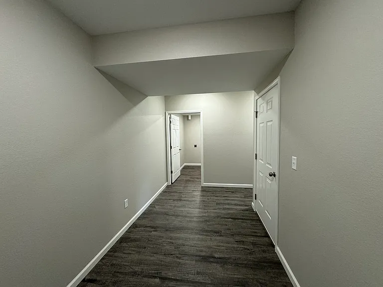 Creekside Apartments — Photo 63
