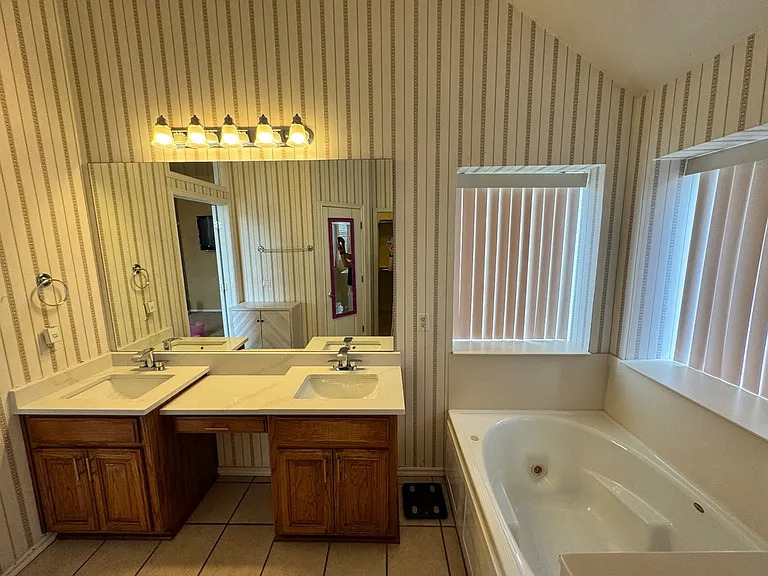 4409 Whitmere Ct — Photo 27