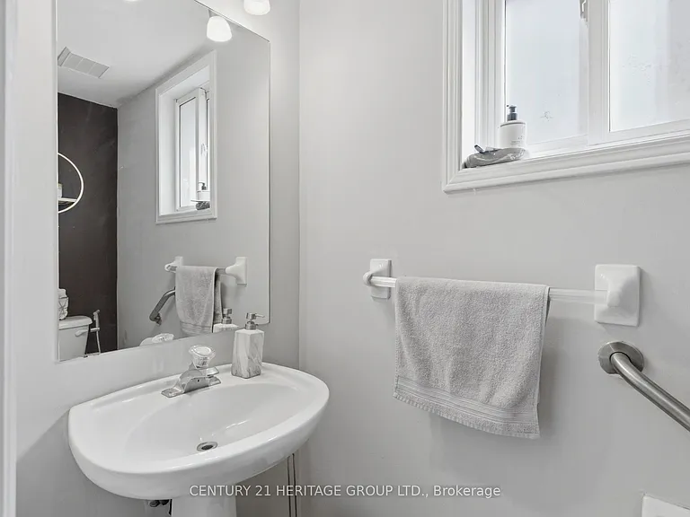 8 Caruso Dr — Photo 11