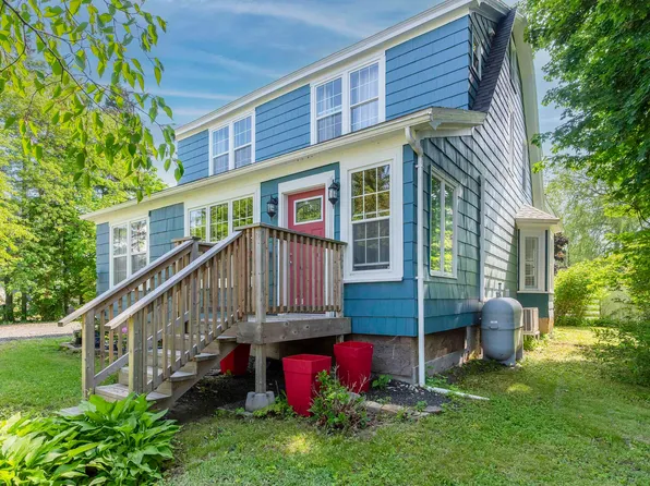 145 Commercial St, Middleton, NS B0S 1P0