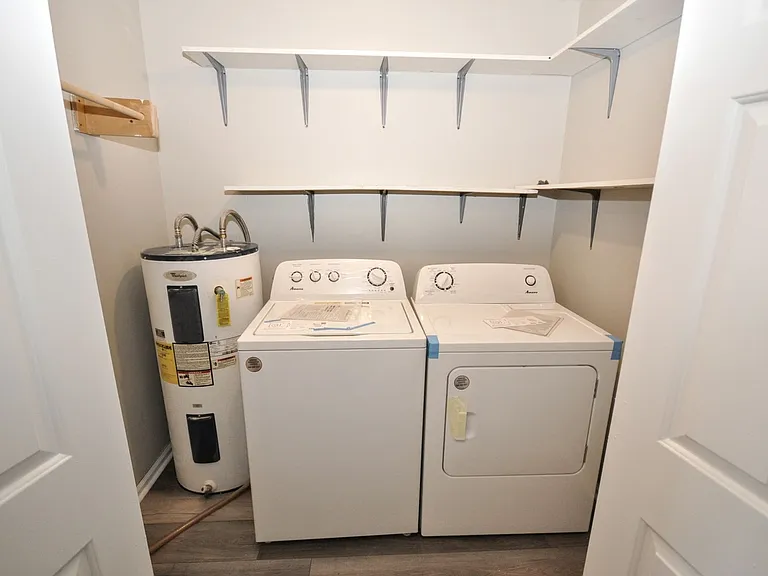 620 Oak Park Blvd #106 — Photo 35