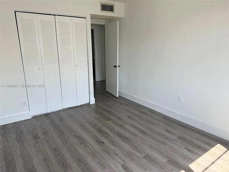 2801 NE 183rd St #912W — Photo 10