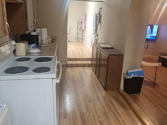3rd image of 2762 N Goldenrod Cir