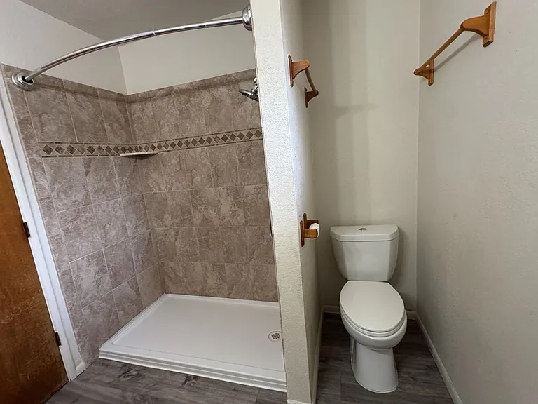 1281 N Catalina Dr — Photo 16