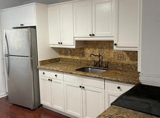 222 SW 1st St #H-5, Pompano Beach, FL 33060