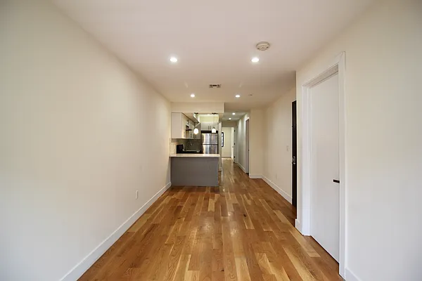 Rented by Hagstrom Management Inc | media 12