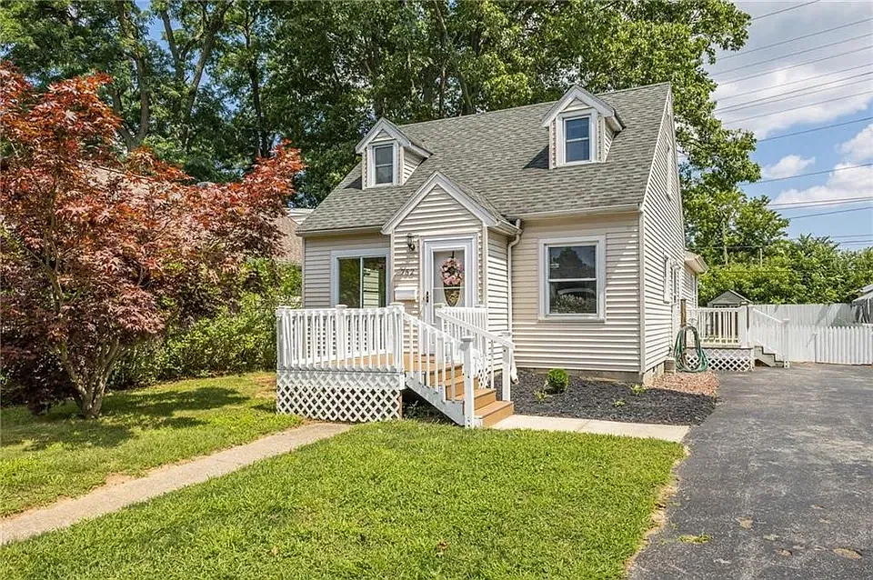 Bennington Dr