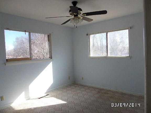 5th image of 812 S 2nd St