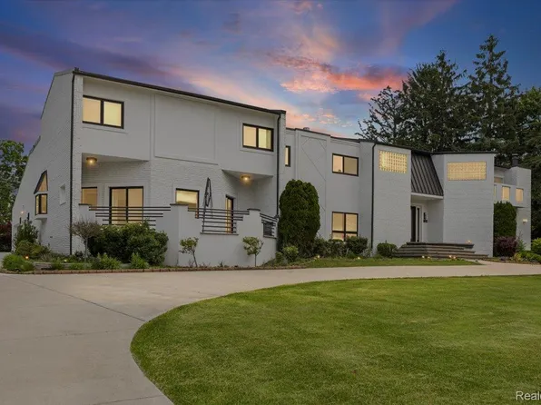 3440 Lone Pine Rd, West Bloomfield, MI 48323