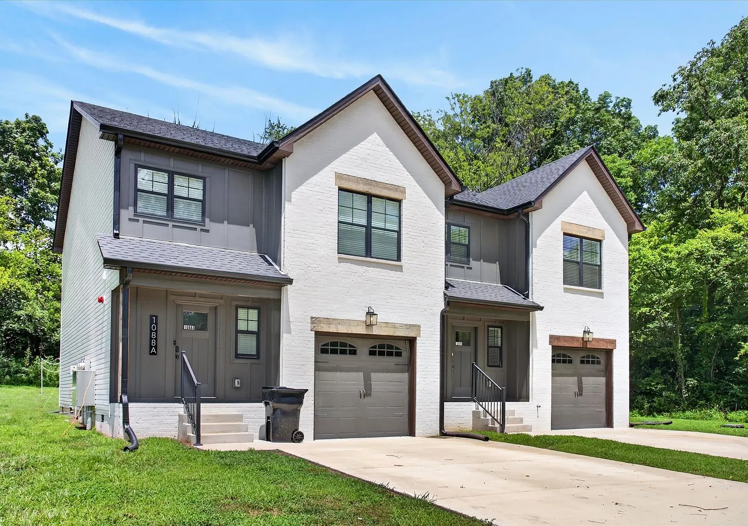 Pet Friendly Three Bedroom in Pleasant View! — Photo 3