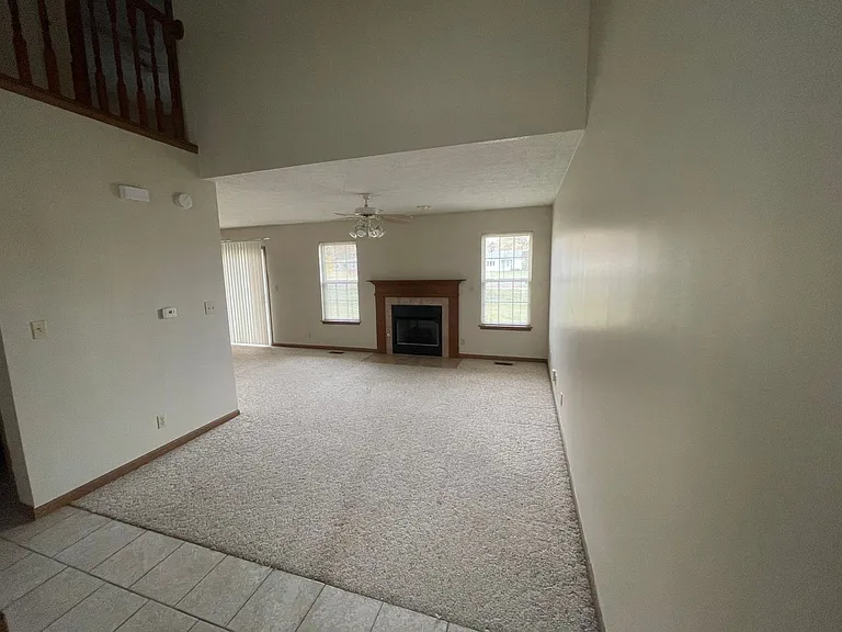 3029 Butterfield Ct — Photo 2