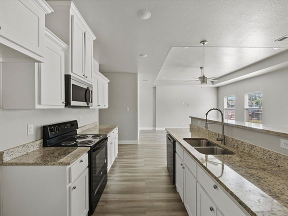 5th image of 3802 College St