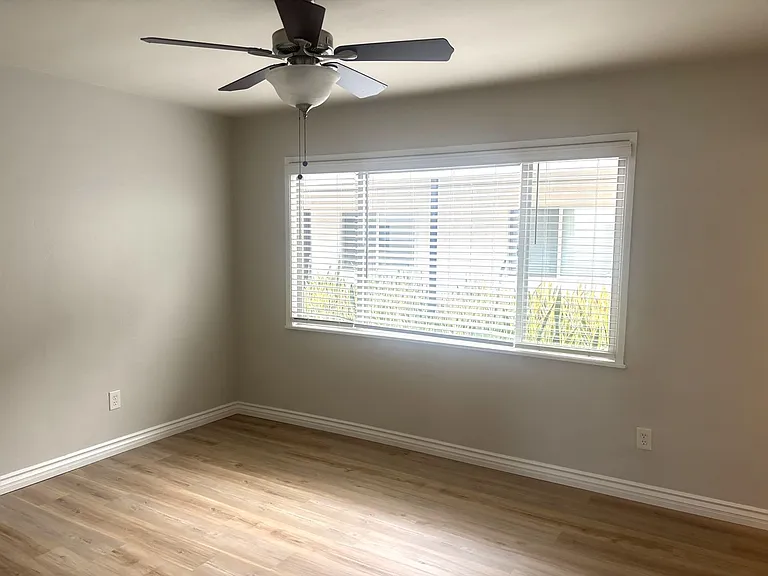 1502 Scott St — Photo 14