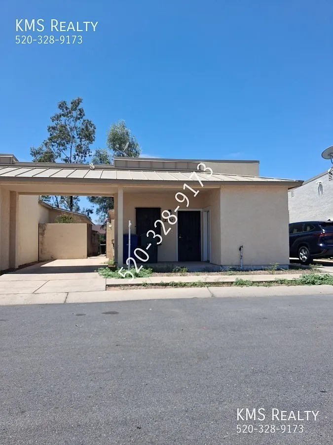 3 Bedroom 2 Bath- 2867 N Tolman Dr-Owner/Agent — Photo 1