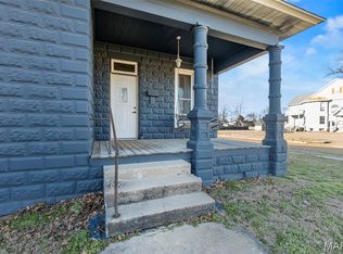 201 S 3rd St, Chaffee, MO 63740
