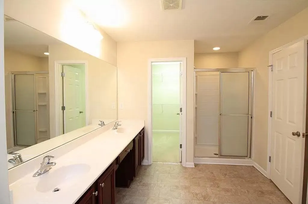 2 bed, 1674 sqft, $2,300 — Photo 4