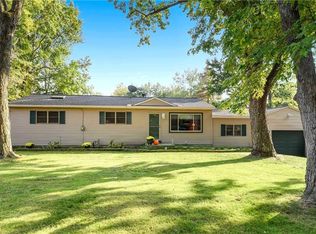 1530 McTaggart Rd, Stow, OH 44224