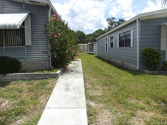 WALKWAY TO SIDE DOOR