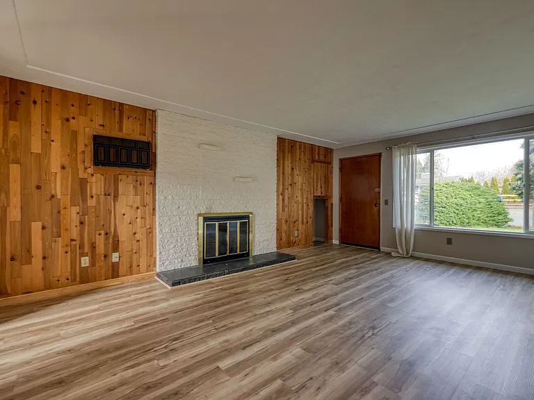 503 N 5th Ave SW — Photo 5
