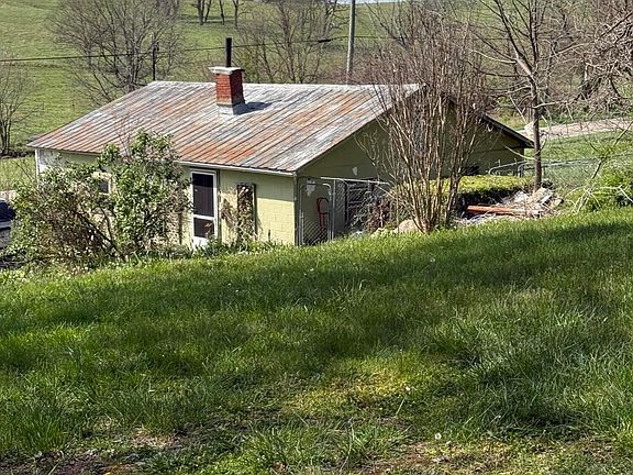 3rd image of 2065 Cartersville Rd