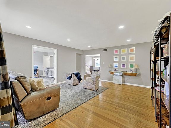 4th image of 6414 Park Heights Ave Unit E1